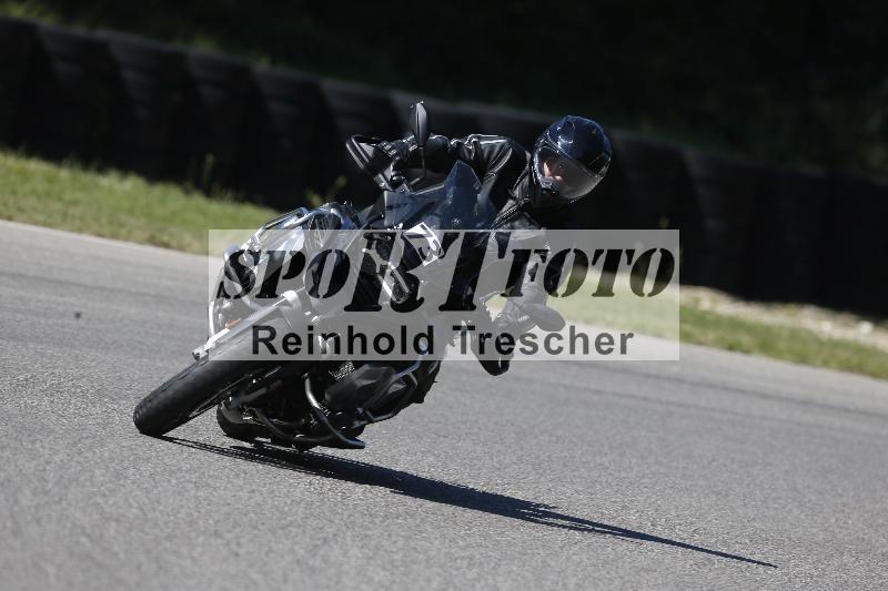 /Archiv-2025/48 25.08.2025 Cornu Master School ADR/blau-bleu/73